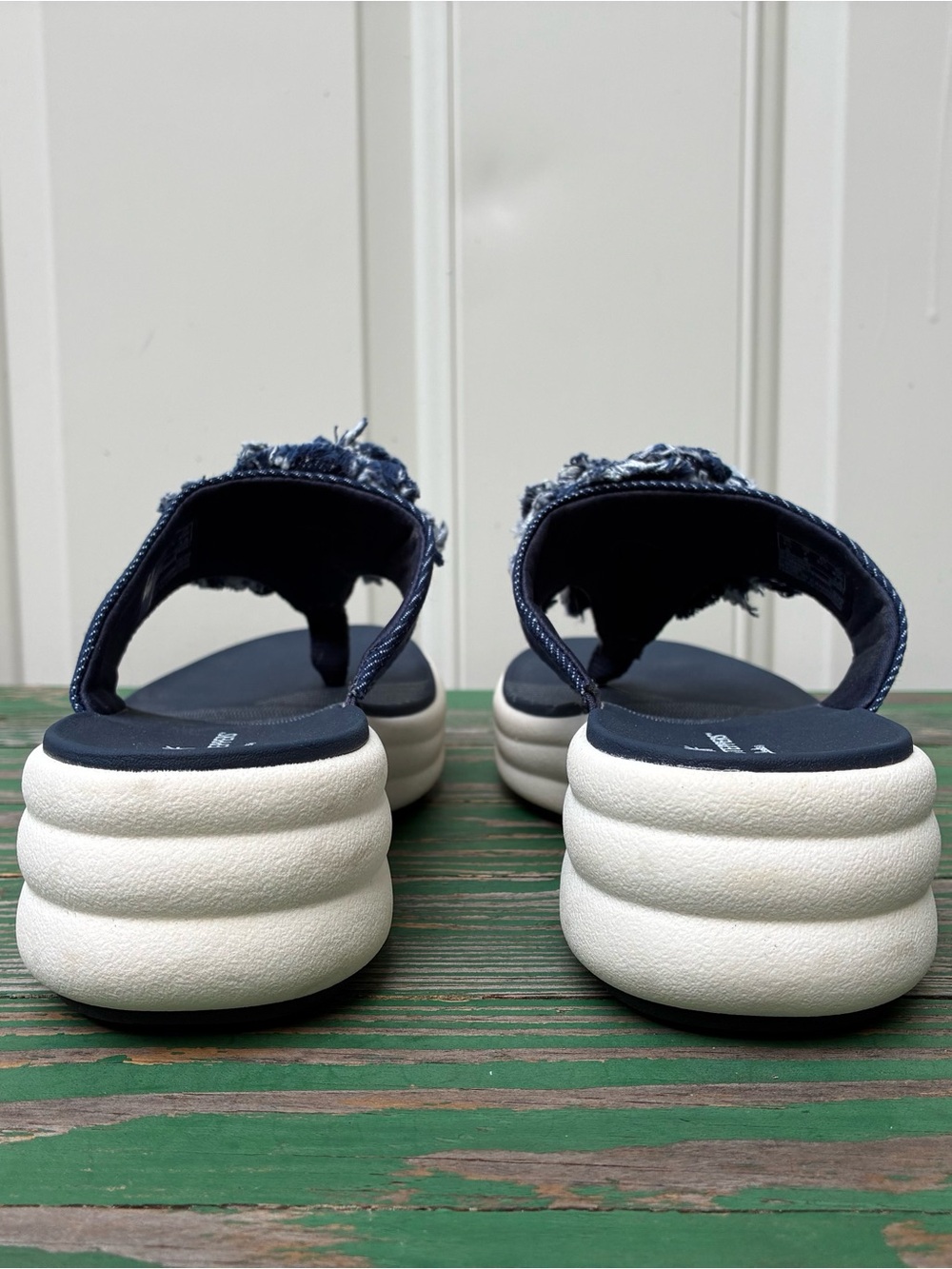 Clarks CloudSteppers Drift Rose Navy Sandals Sz 7 Slippers Flip Flop - Picture 9 of 11